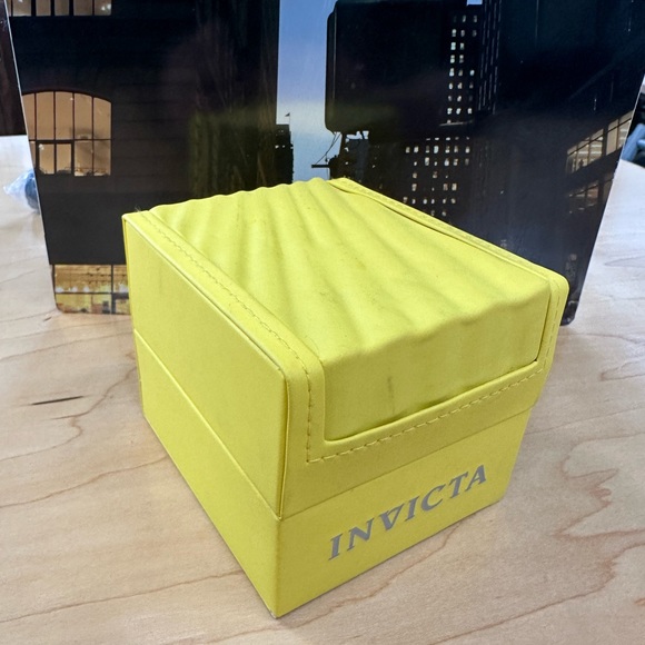 Invicta Men’s 6110 Reserve Quartz Chronograph Watch - Black Rubber Strap - Picture 13 of 15